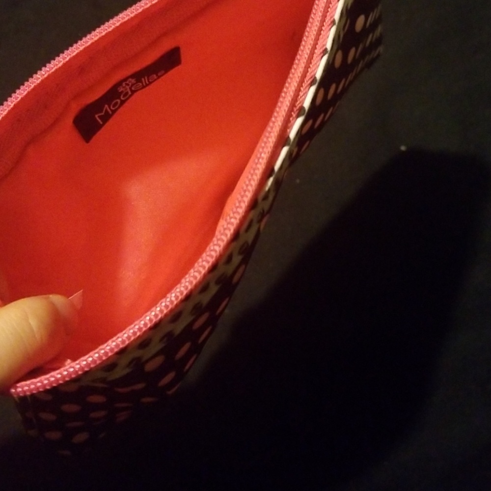Ipsy bag - Picture 2 of 3